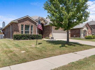 1512 Greenbrier Drive Property Photo 1