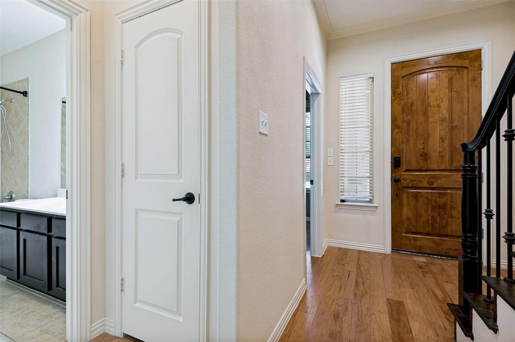 6434 Love Drive Property Photo 3