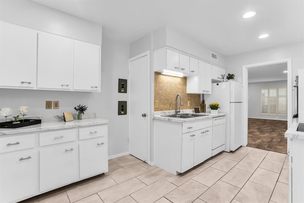 11332 Park Central Place C Property Photo 1