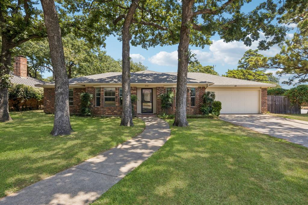 2701 Baldwin Drive Property Photo 1