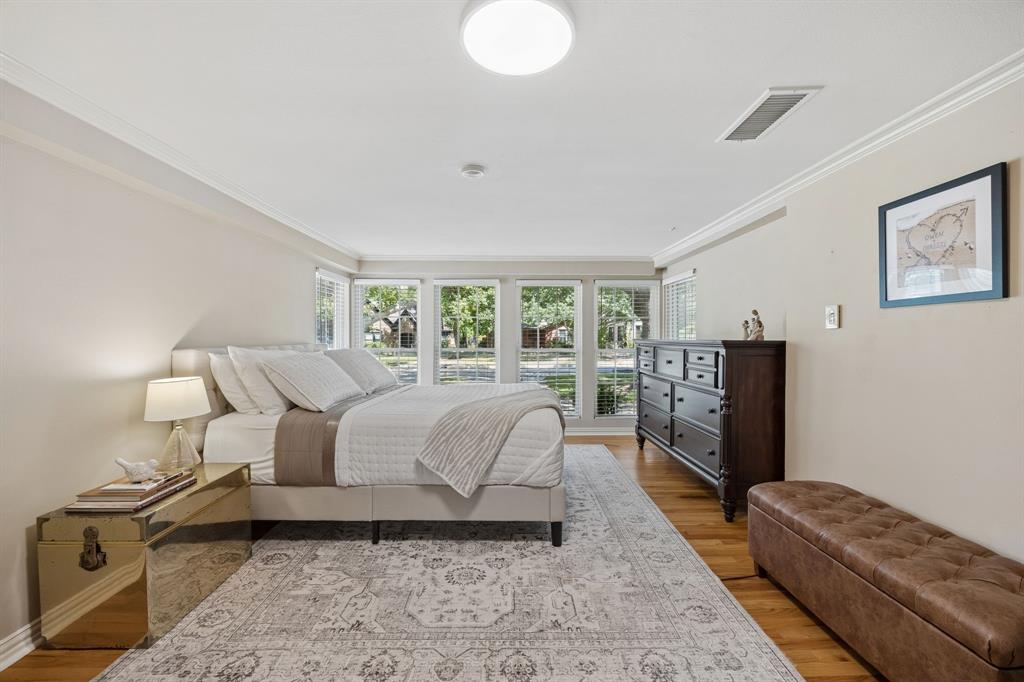 1147 N Windomere Avenue Property Photo 11
