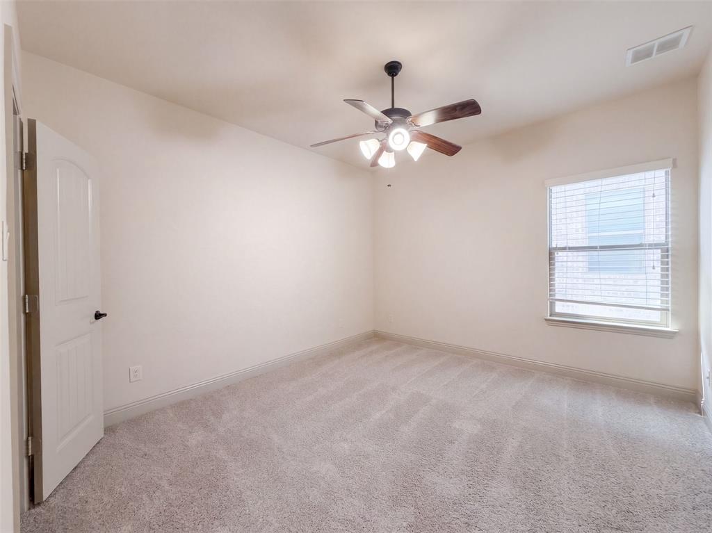 4905 Palm Springs Drive Property Photo 15