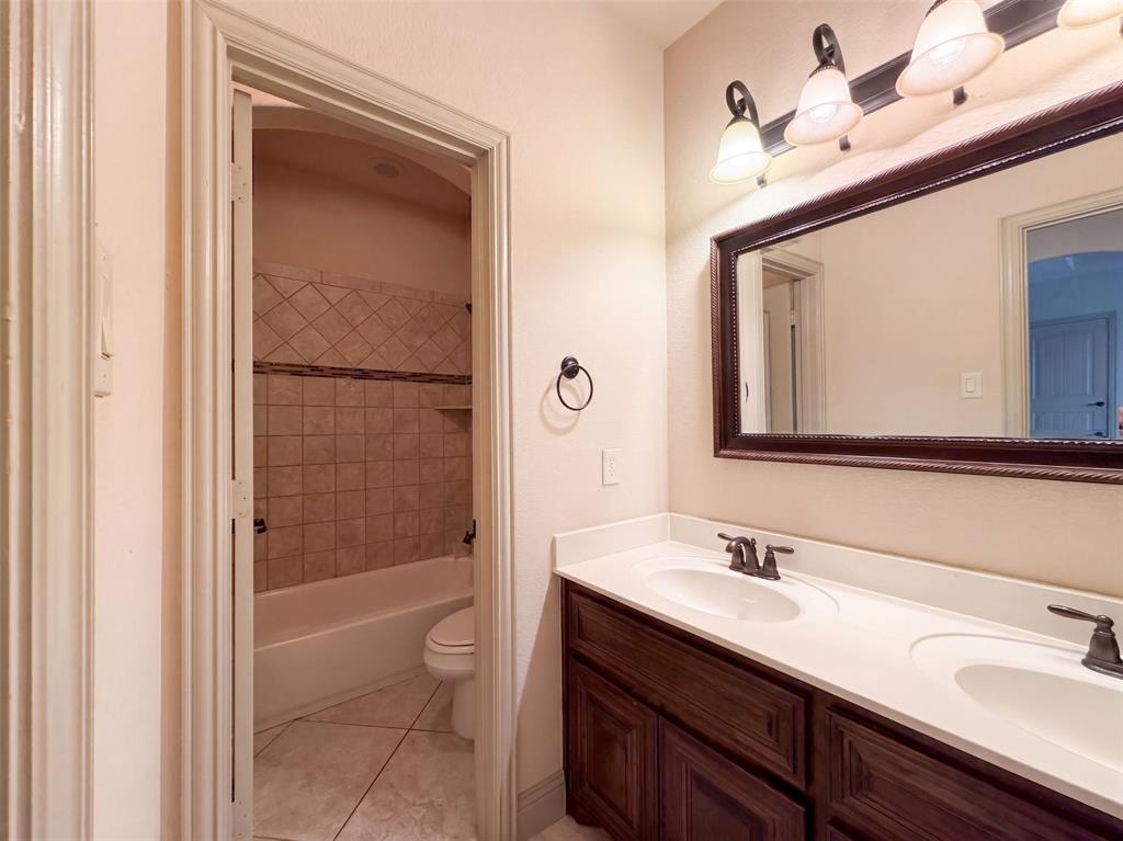 4905 Palm Springs Drive Property Photo 23