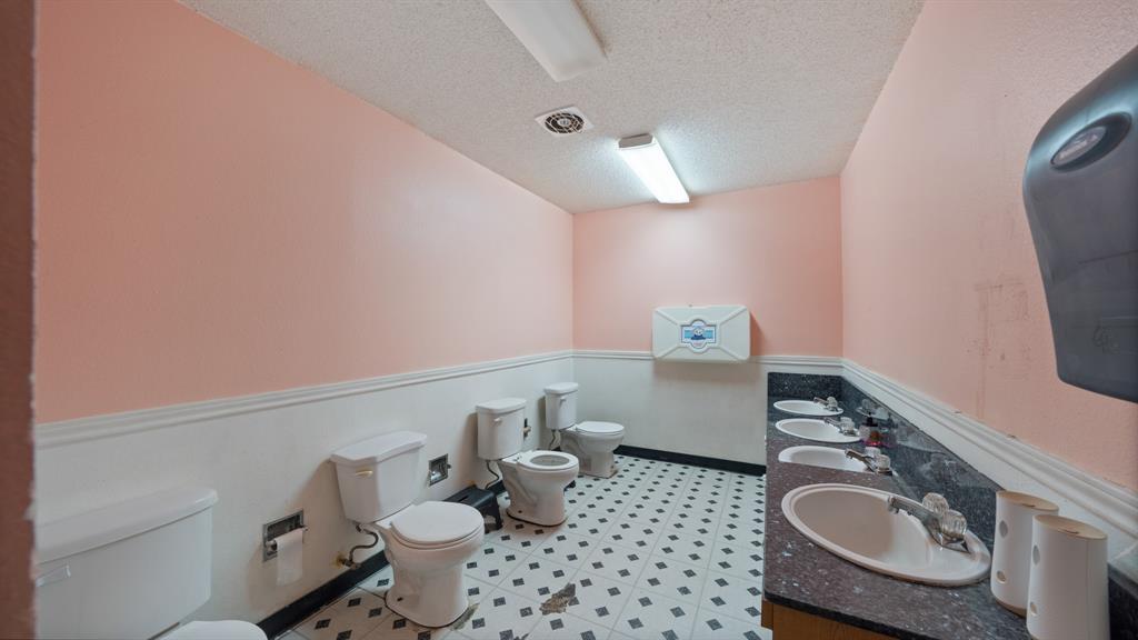 1409 W South Commerce Street Property Photo 16
