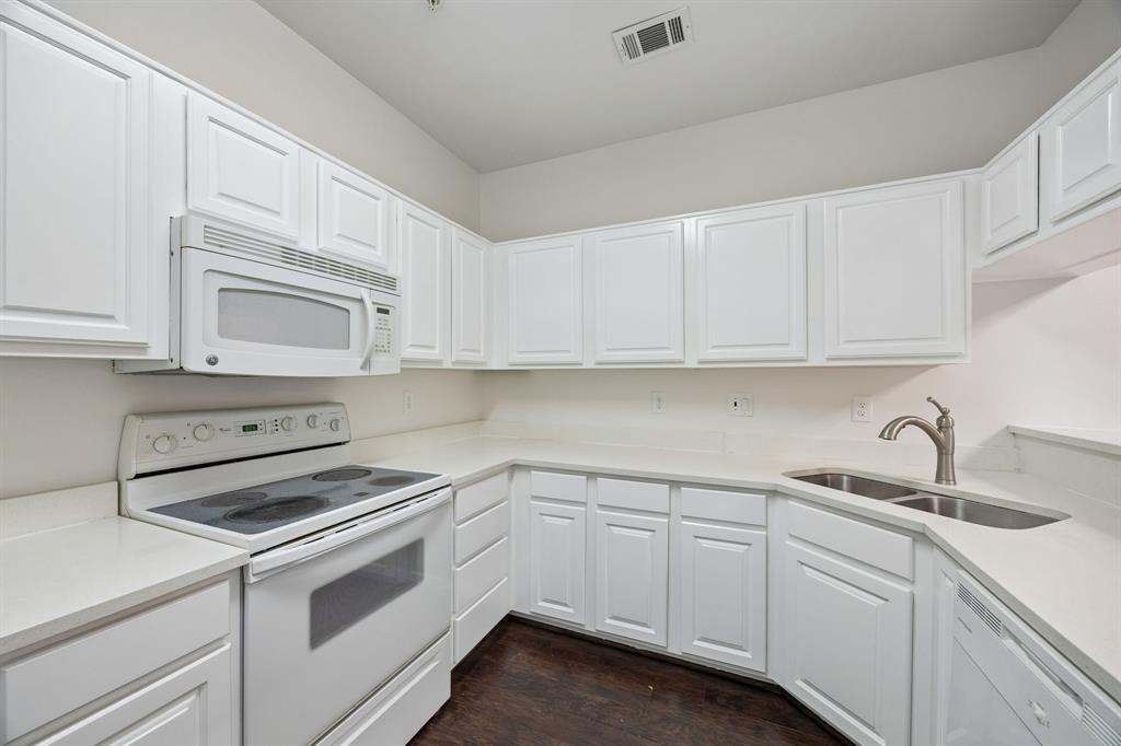 3401 Binkley Avenue C Property Photo 4