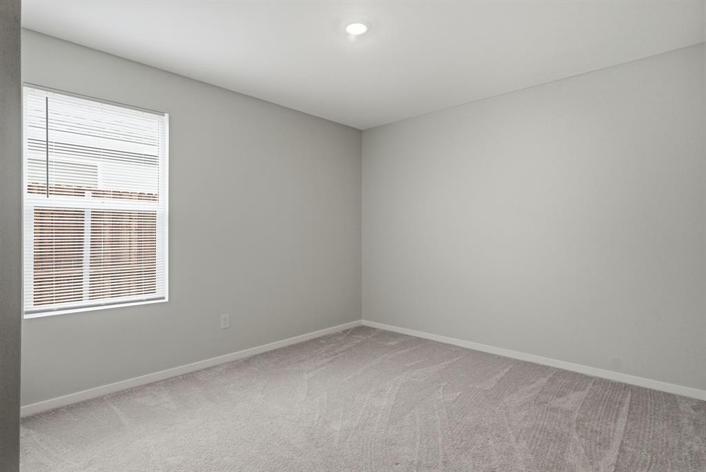 225 Poplar Place Property Photo 25