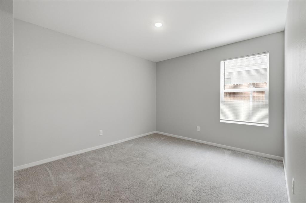 225 Poplar Place Property Photo 28