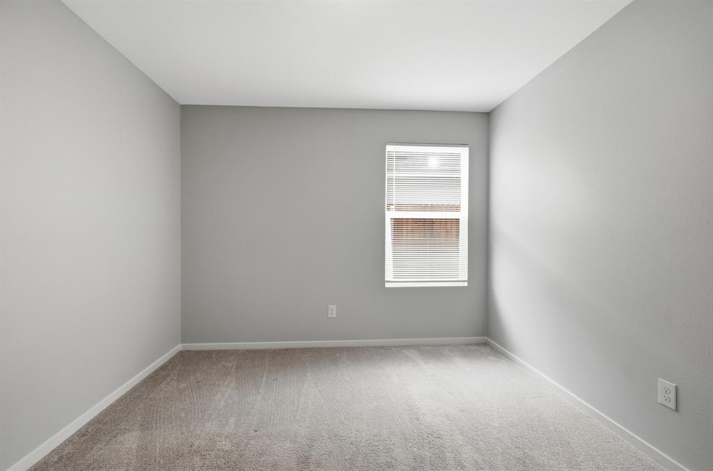 225 Poplar Place Property Photo 29