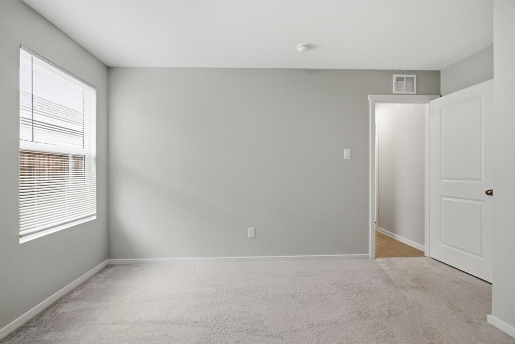 225 Poplar Place Property Photo 30