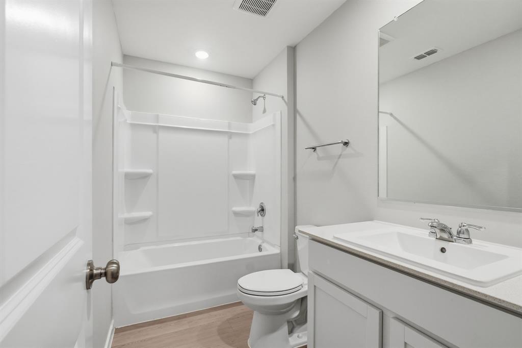 225 Poplar Place Property Photo 32