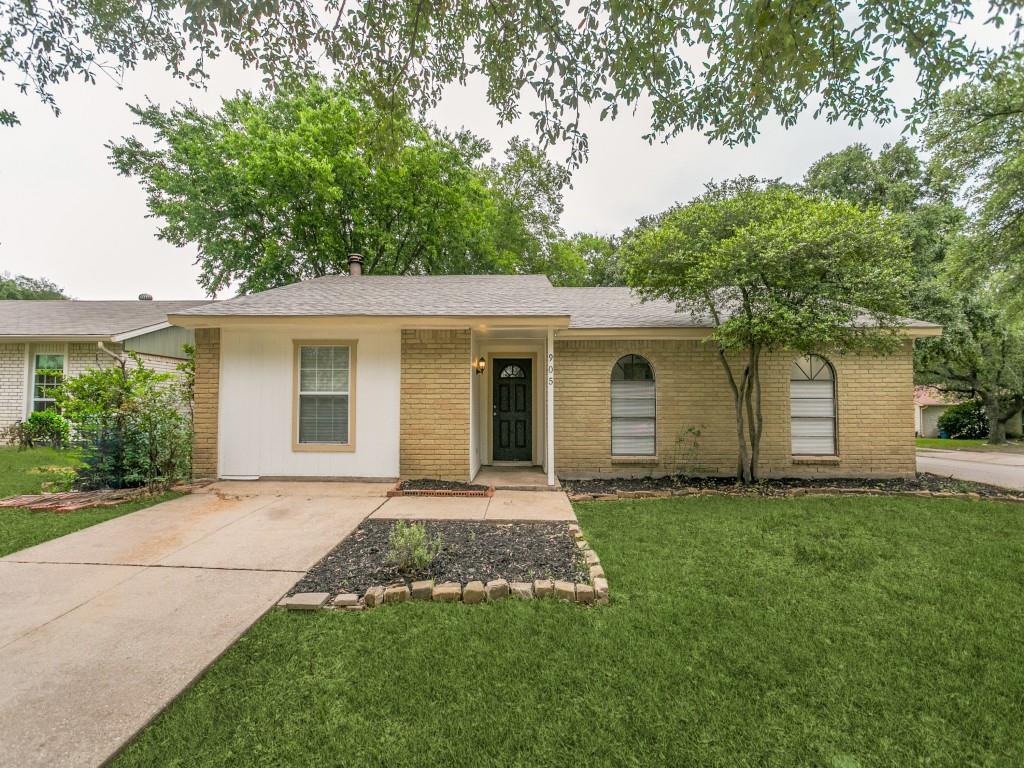 905 Hawthorne Drive Property Photo 1