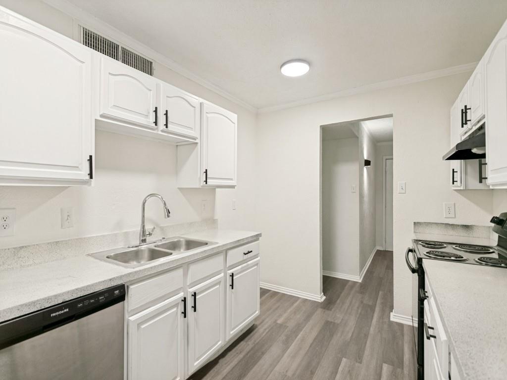 905 Hawthorne Drive Property Photo 11