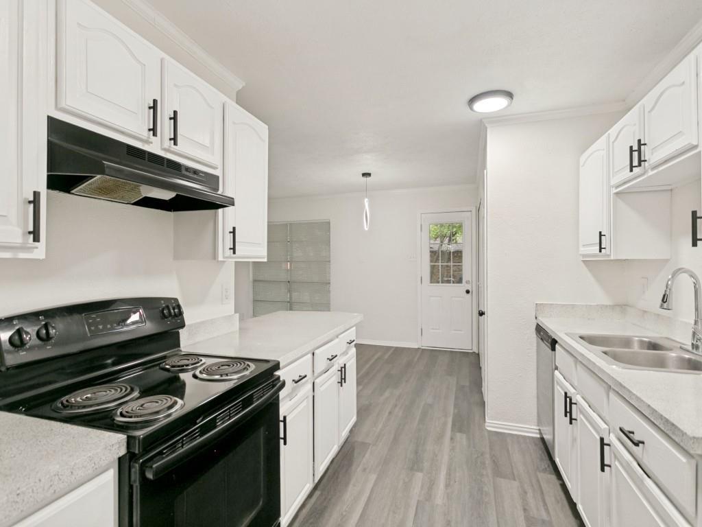 905 Hawthorne Drive Property Photo 13