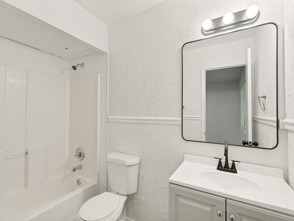 905 Hawthorne Drive Property Photo 22