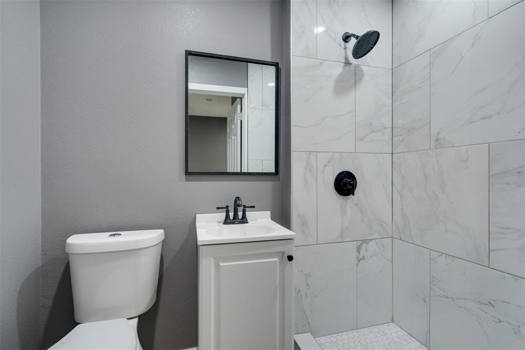 211 S Rose Street Property Photo 19