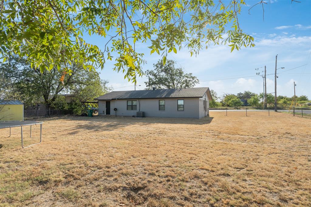 211 S Rose Street Property Photo 24
