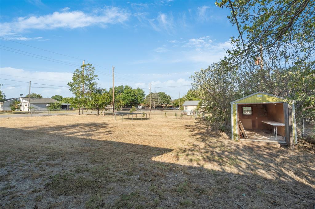 211 S Rose Street Property Photo 25
