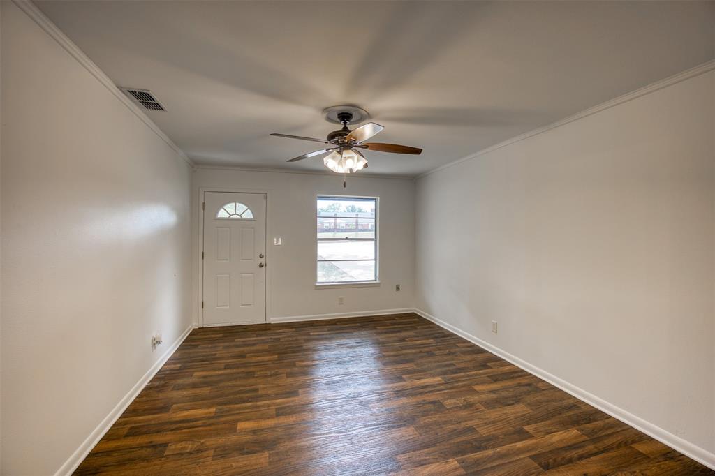130 Hillcrest Drive Property Photo 6