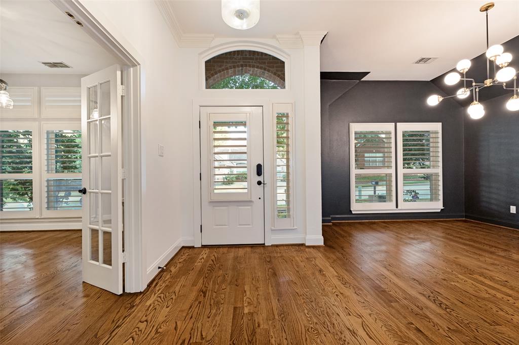 2804 Whitetail Court Property Photo 4