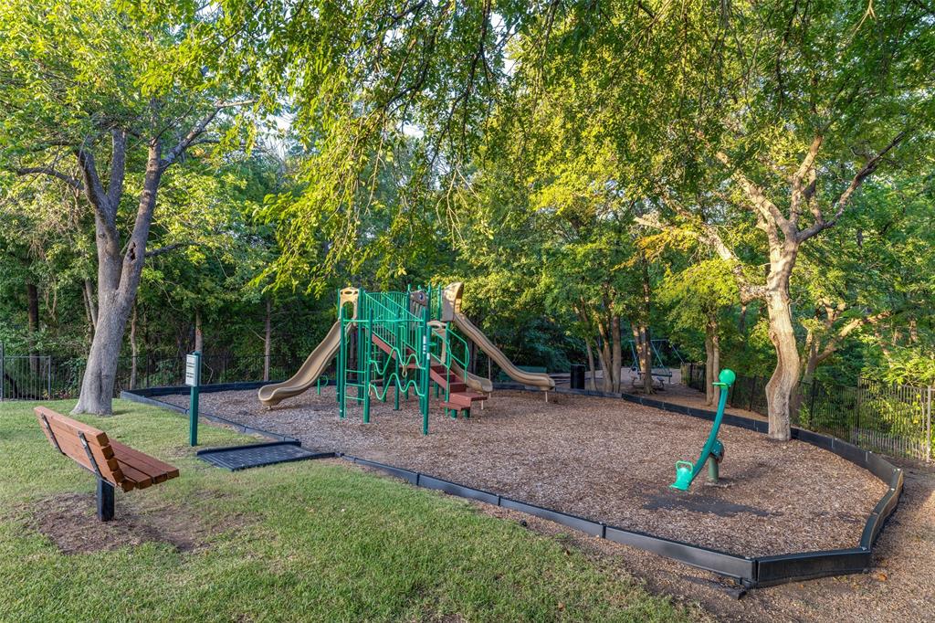 2804 Whitetail Court Property Photo 34