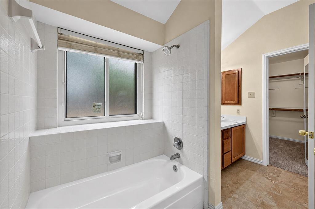 724 Lemons Street Property Photo 7