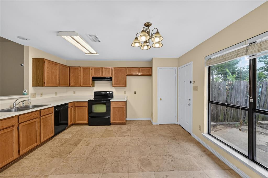 724 Lemons Street Property Photo 13