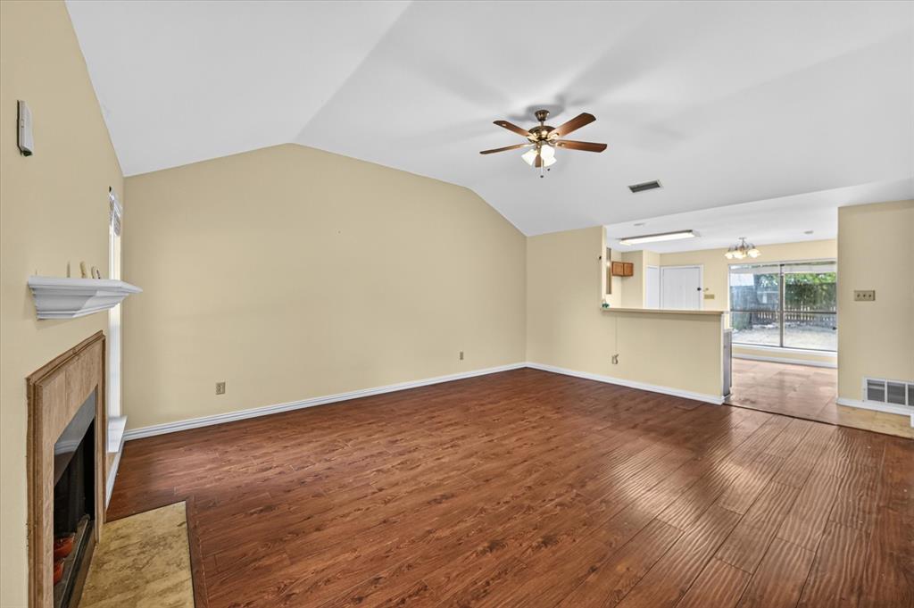 724 Lemons Street Property Photo 16