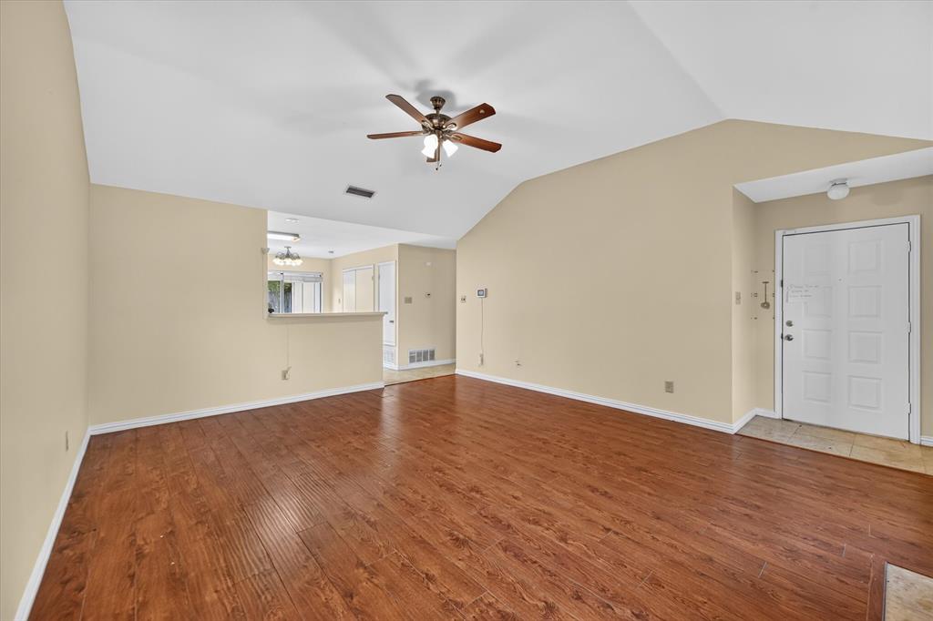 724 Lemons Street Property Photo 17