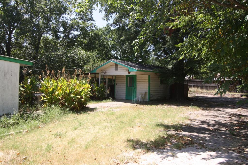 306 S Austin Street Property Photo 5