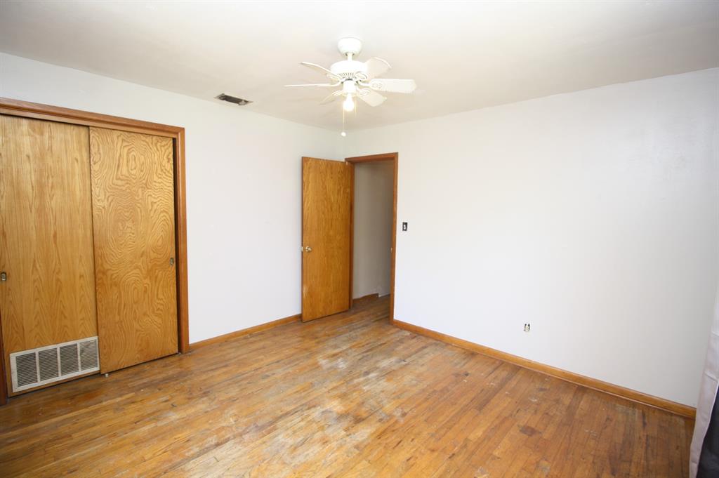 306 S Austin Street Property Photo 13