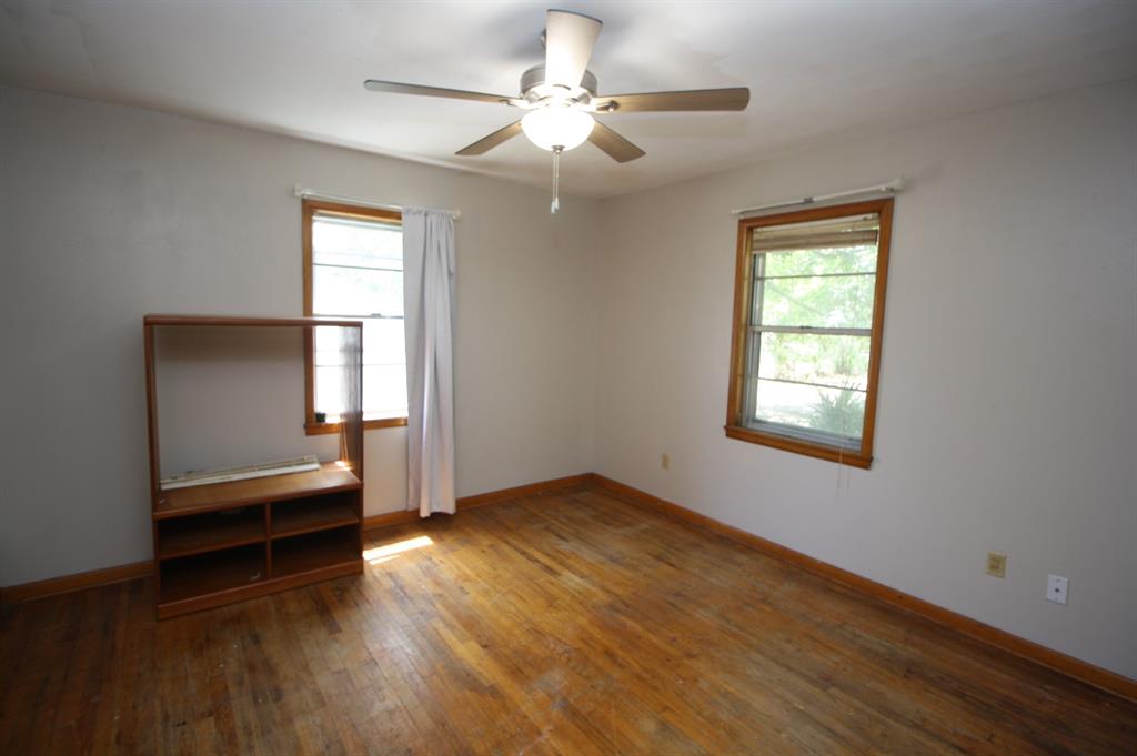 306 S Austin Street Property Photo 15
