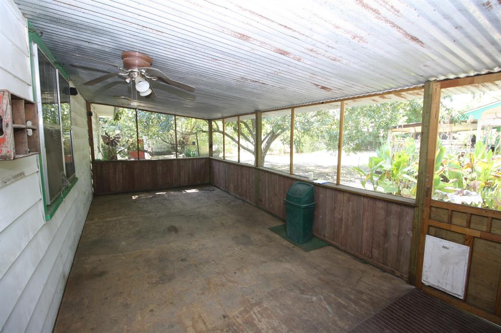 306 S Austin Street Property Photo 19
