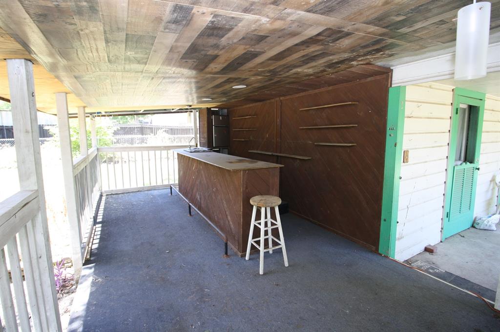306 S Austin Street Property Photo 23