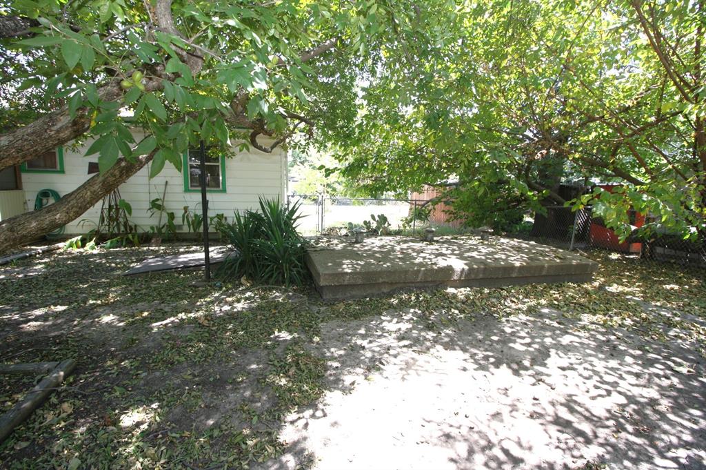 306 S Austin Street Property Photo 27