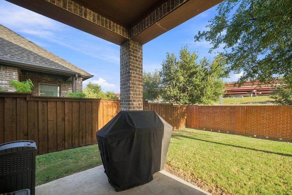 7831 Southfork Bend Property Photo 36