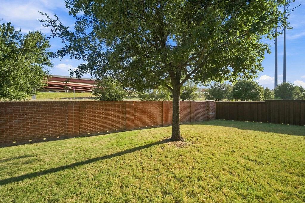 7831 Southfork Bend Property Photo 37