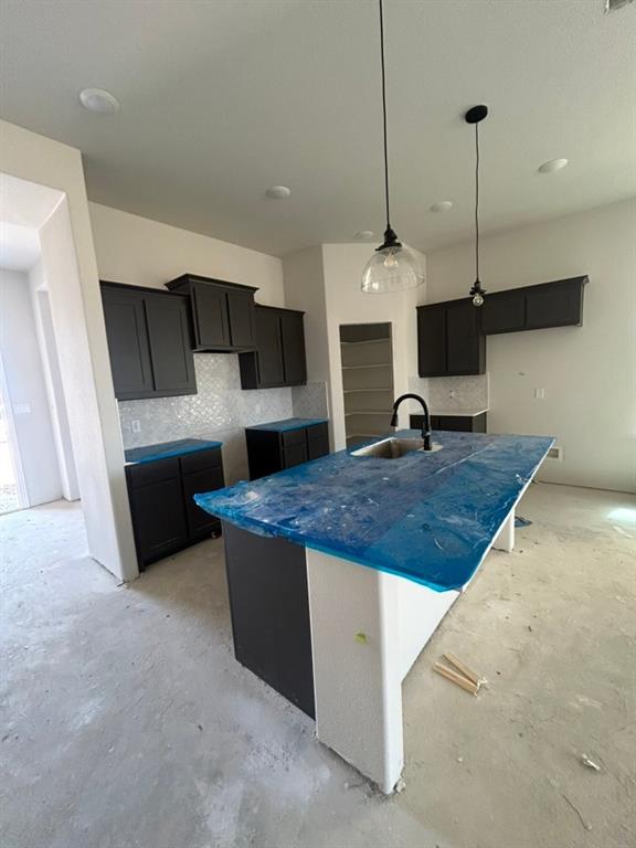 3412 Helena Street Property Photo 4