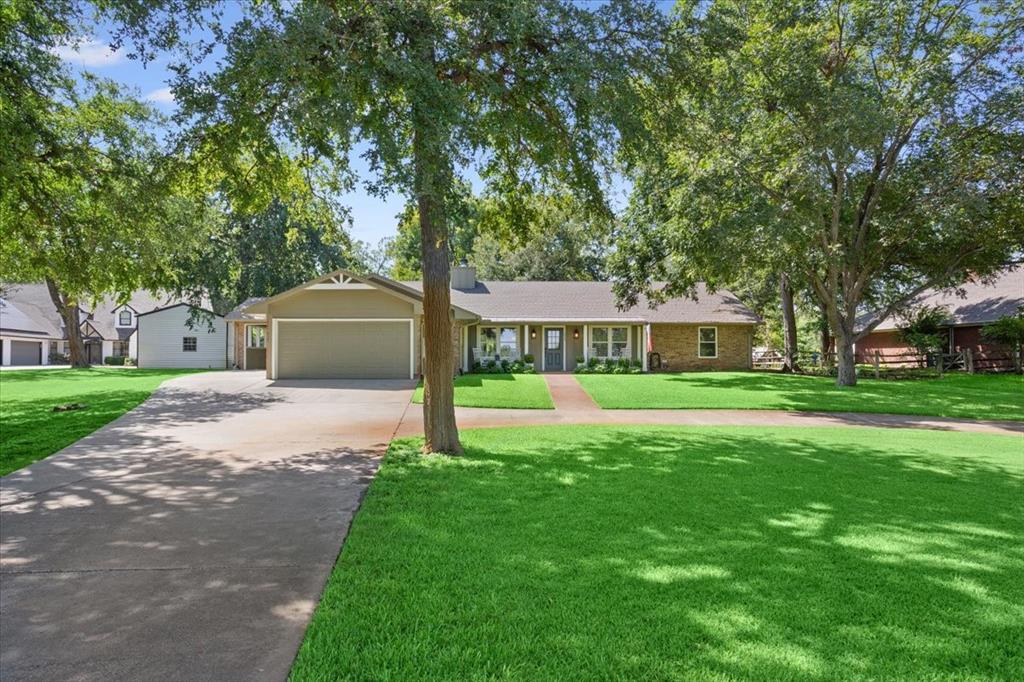 172 Brazos Point Drive Property Photo 1