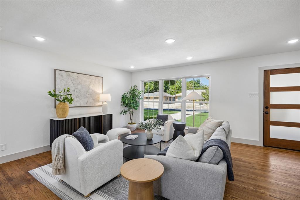 10060 San Lorenzo Drive Property Photo 4