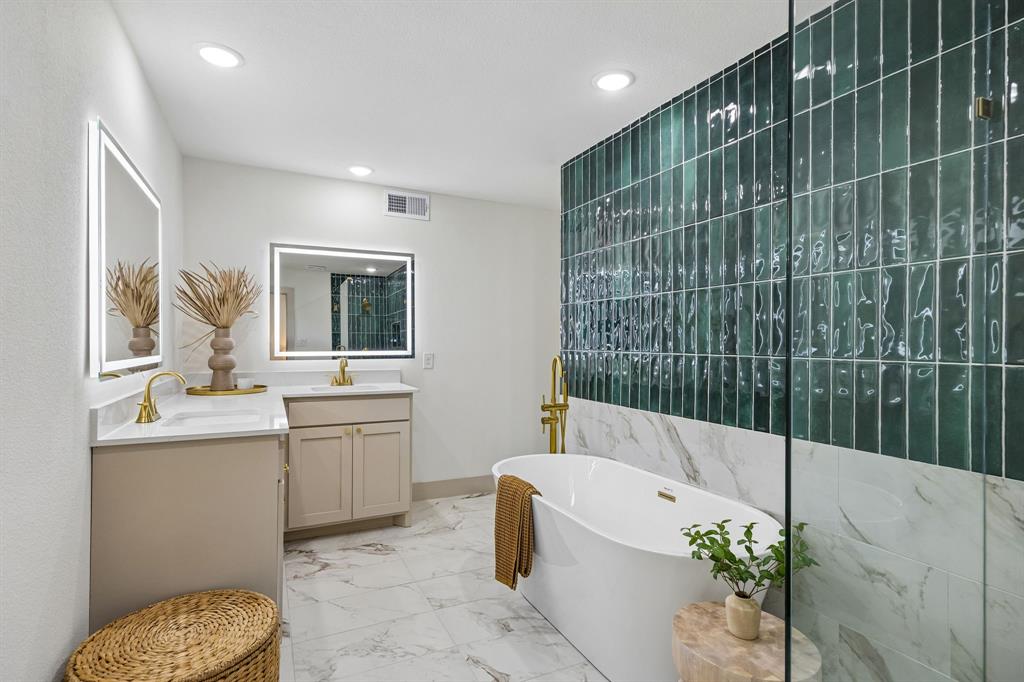 10060 San Lorenzo Drive Property Photo 20
