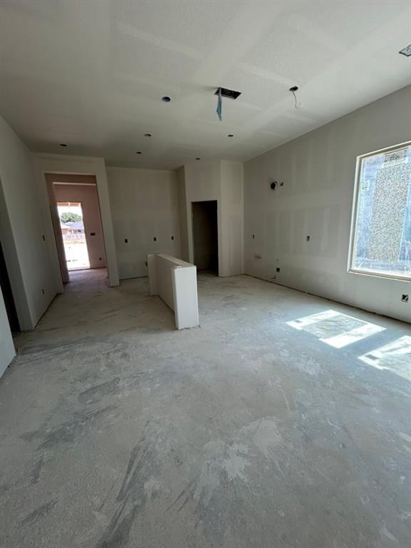 3402 Helena Street Property Photo 6
