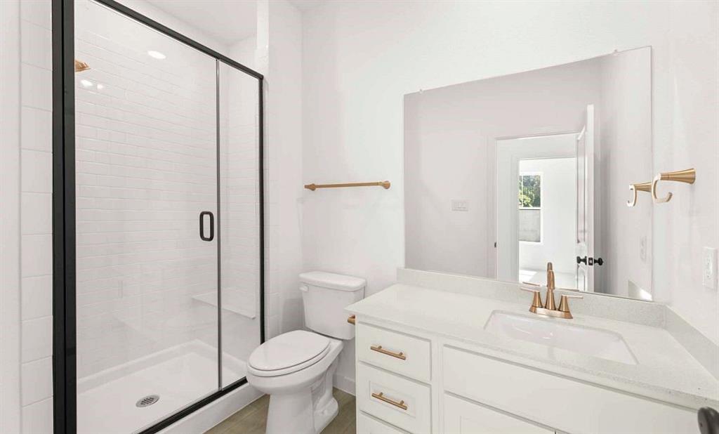 1000 Comfort Drive Property Photo 10