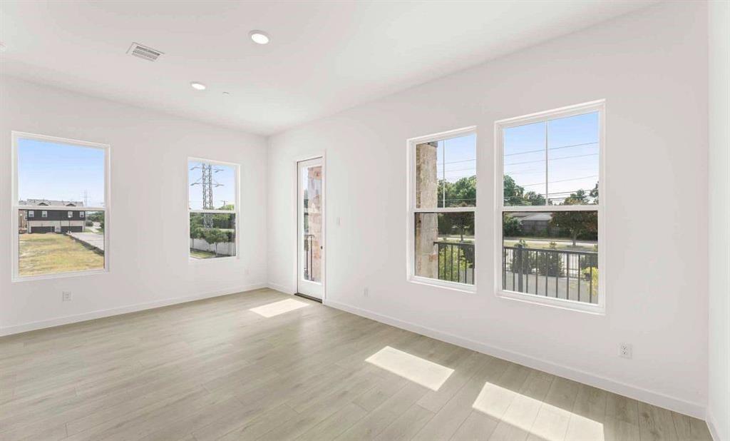1000 Comfort Drive Property Photo 16