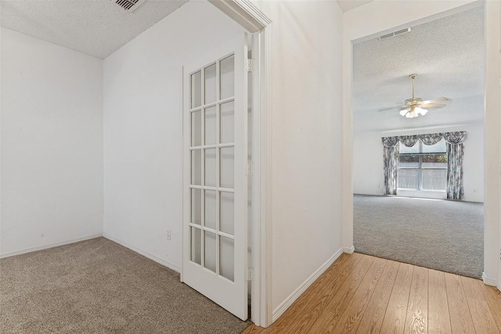8104 Berkshire Drive Property Photo 4