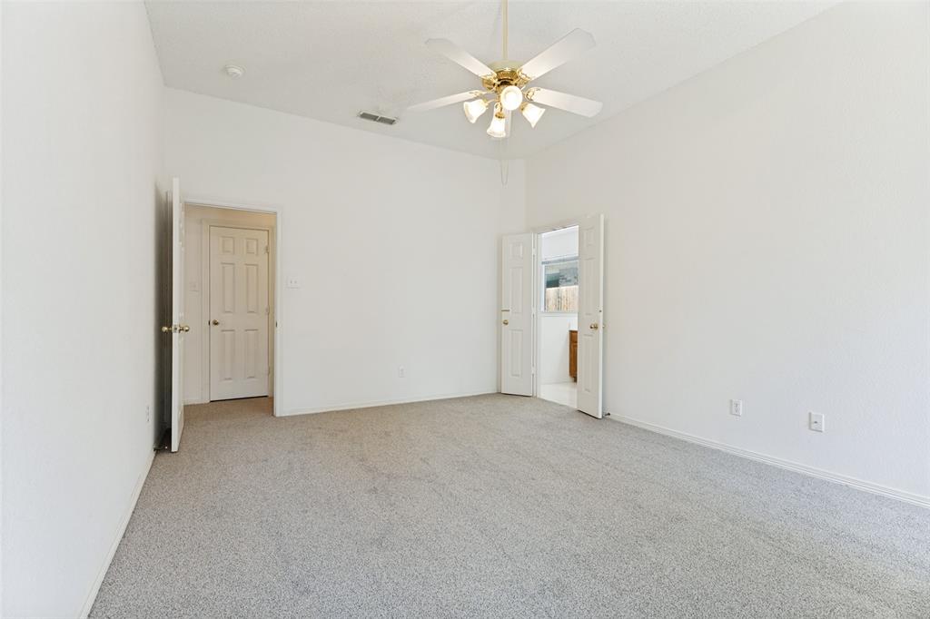 8104 Berkshire Drive Property Photo 13