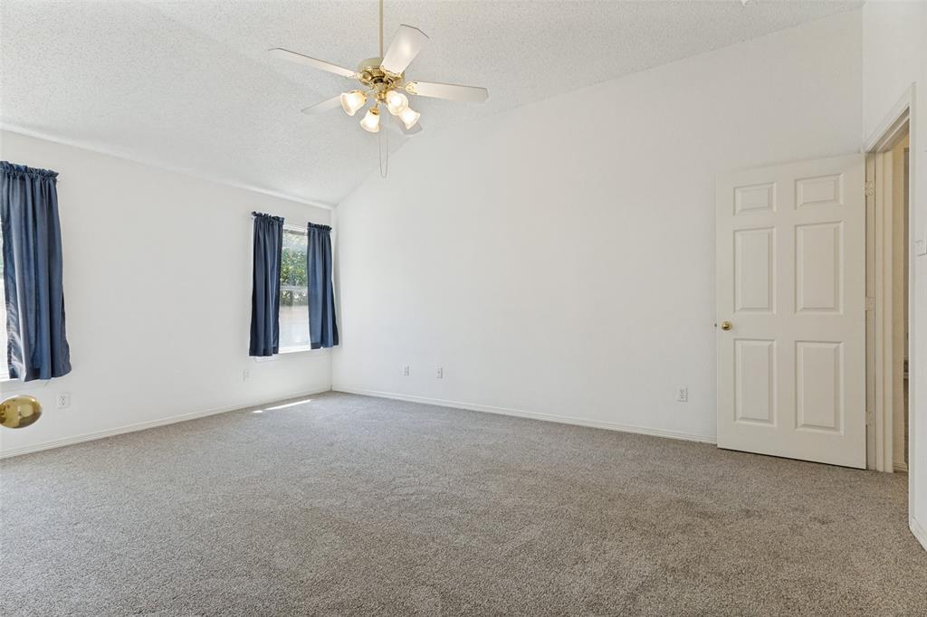 8104 Berkshire Drive Property Photo 14