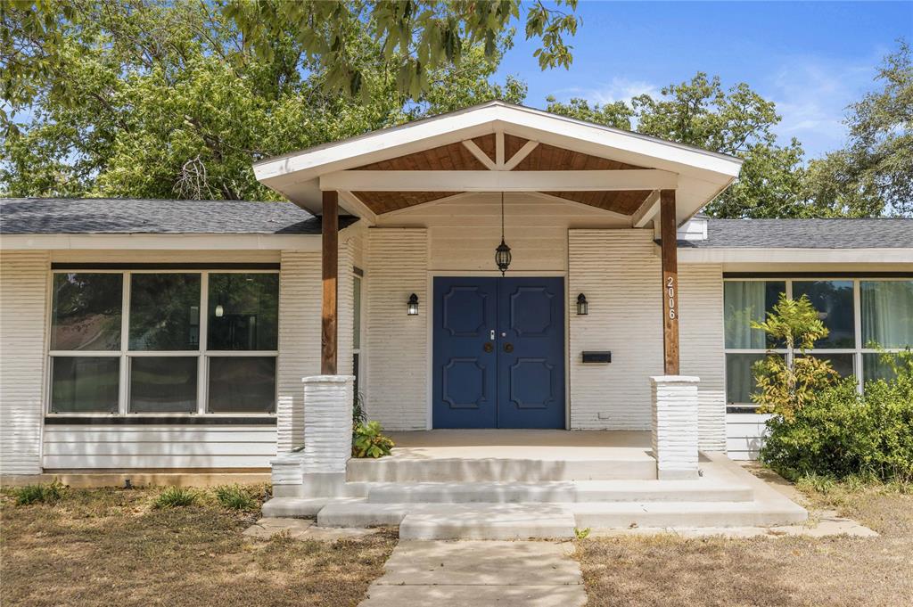 2006 11th Street Property Photo 1