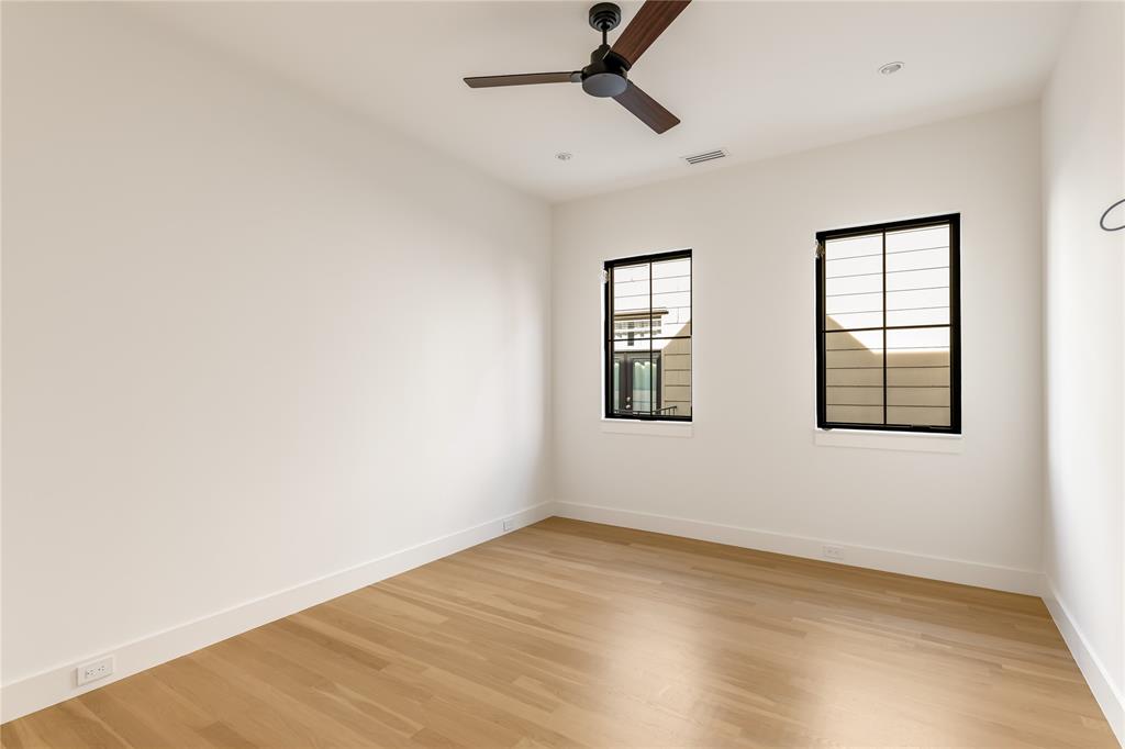 3938 Hawthorne Avenue Property Photo 27