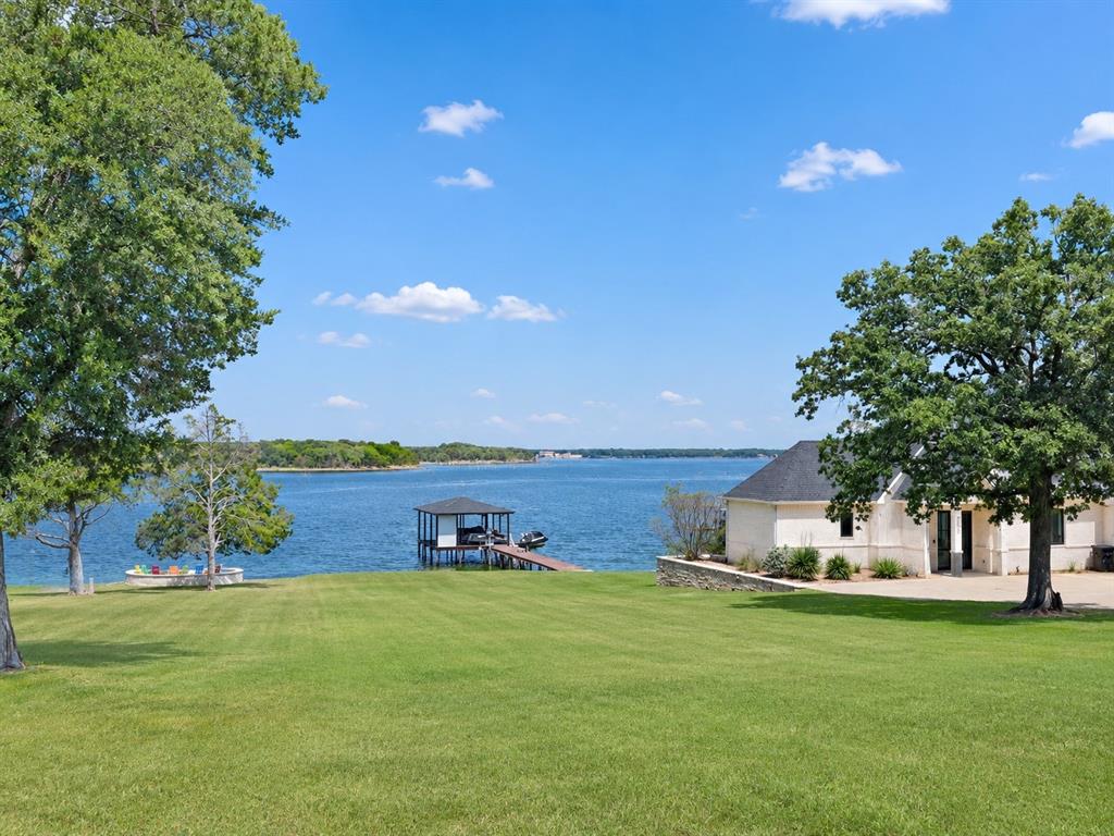 105 Crepe Myrtle Property Photo 1