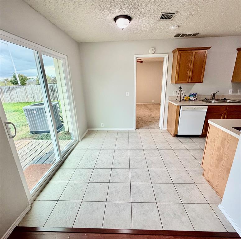 3901 Sonoma Drive Property Photo 8